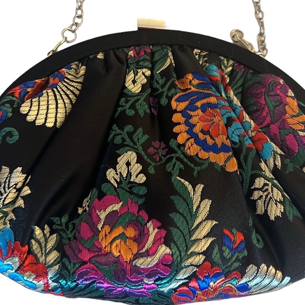 Shiraleah Chicago; NWT - Black Rain Clutch